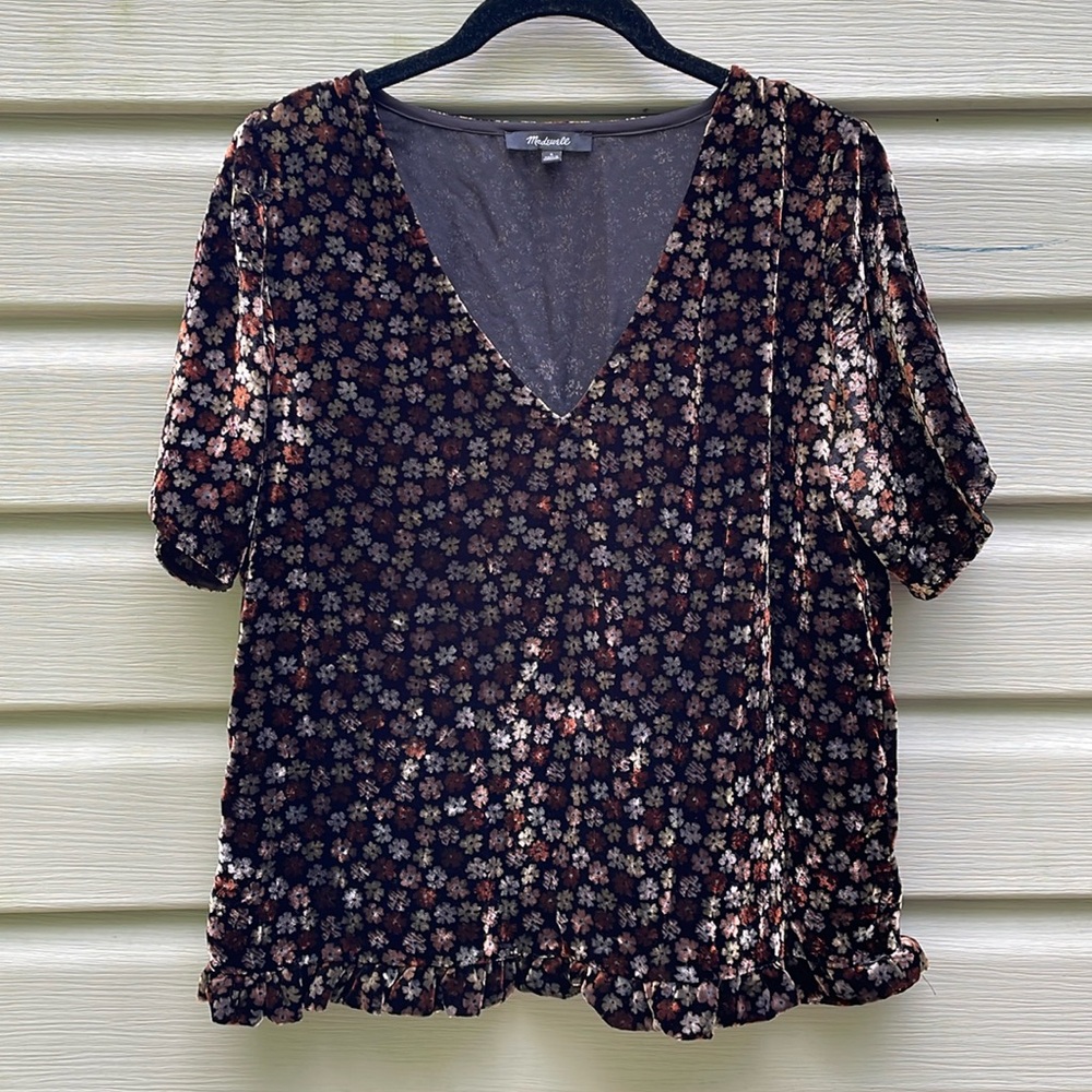 Crushed Velvet Tulip Print Ruffle Hem Blouse